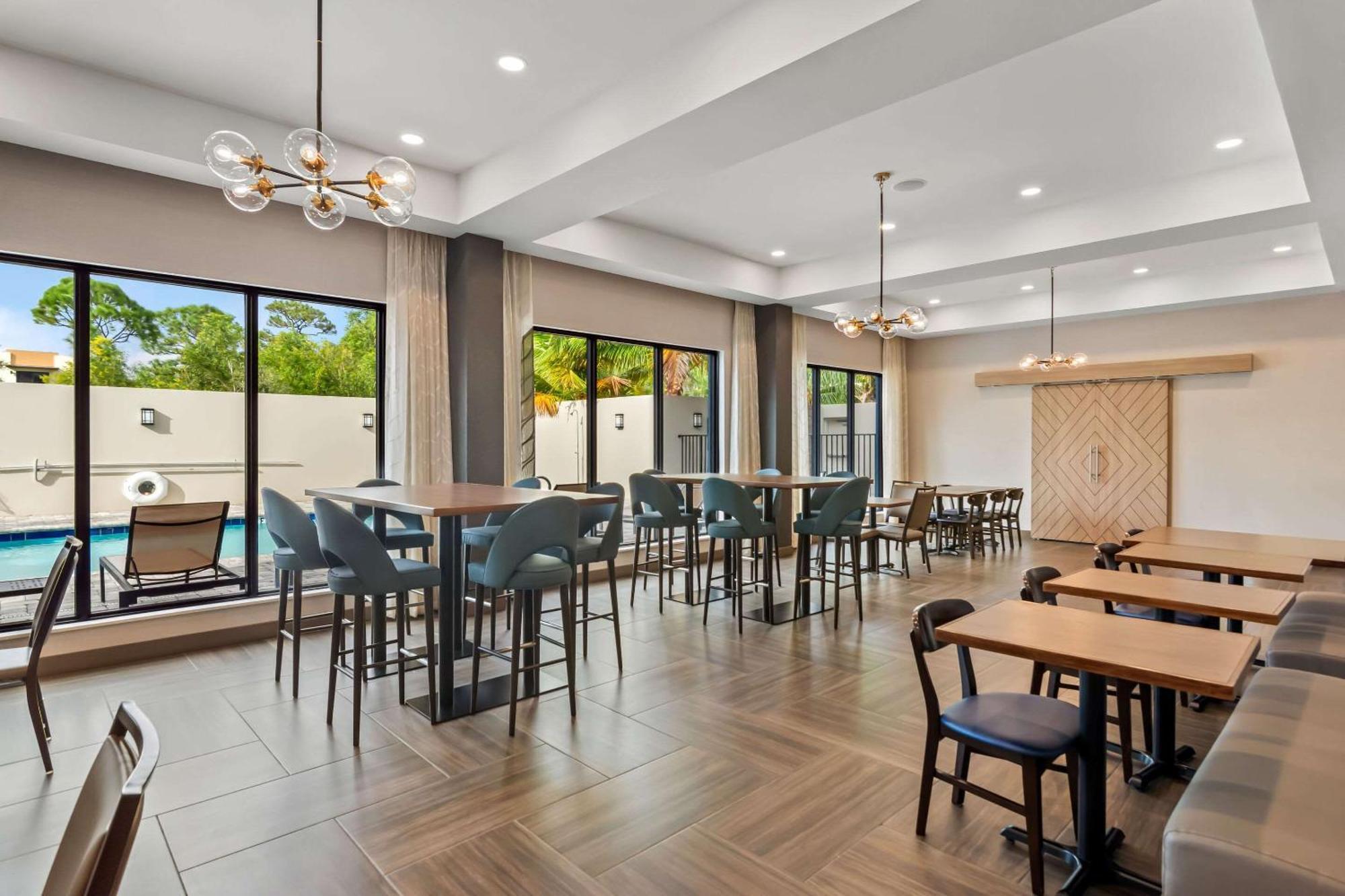 Comfort Suites Stuart-Hutchinson Island Exteriör bild